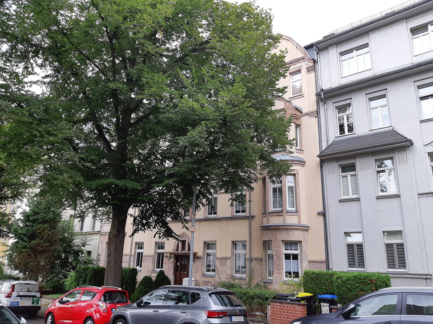 Residential building on Regensburger Straße in Sonnenberg