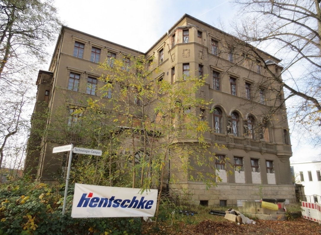 Residential building on Rosenbergstraße in Bernsdorf