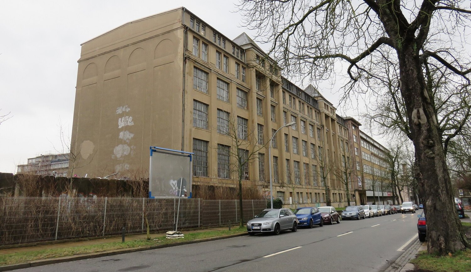 Factory building now used by Spinnbau, photographed in 2018