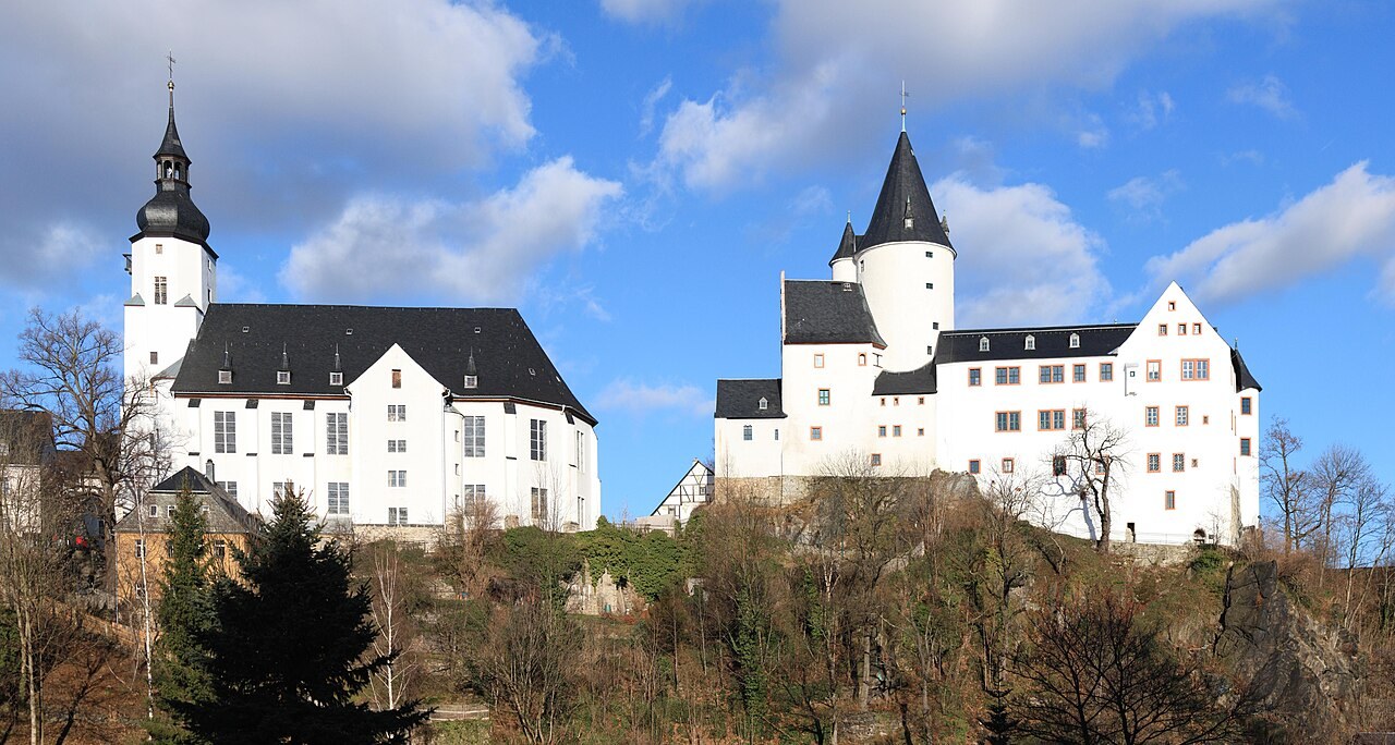 Schloss und St.-Georgen-Kirche in Schwarzenberg im Erzgebirge